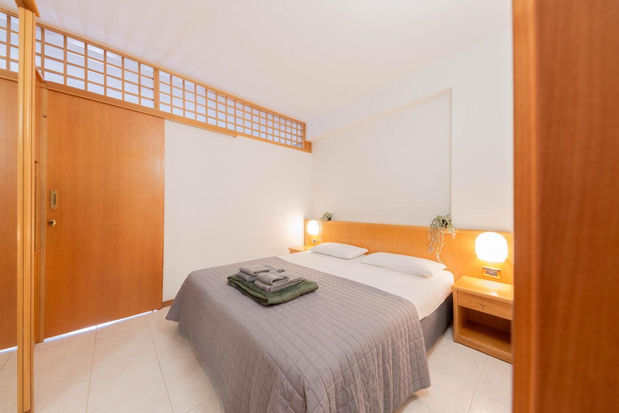 Comano Vacanze Appartamenti โกมาโนแตร์เม ภายนอก รูปภาพ