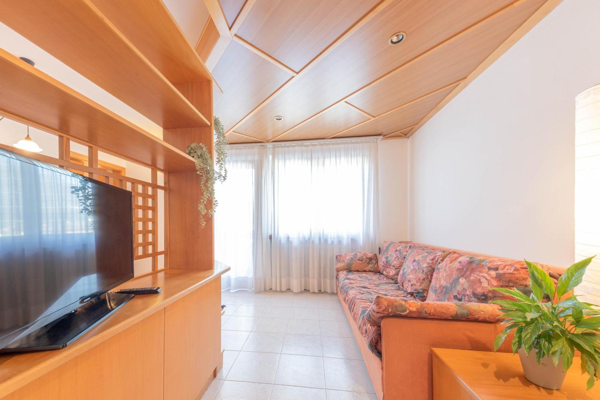 Comano Vacanze Appartamenti โกมาโนแตร์เม ภายนอก รูปภาพ